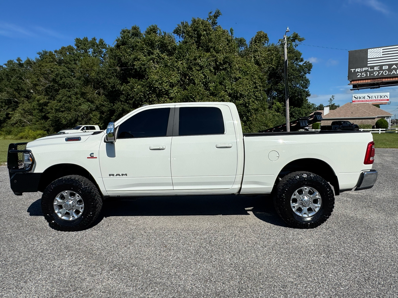 2023 Ram 2500 Laramie photo 8