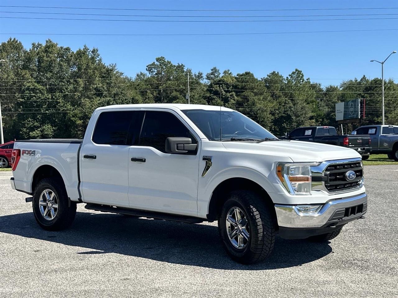 Ford F-150 4WD SuperCrew 139" XLT 2022