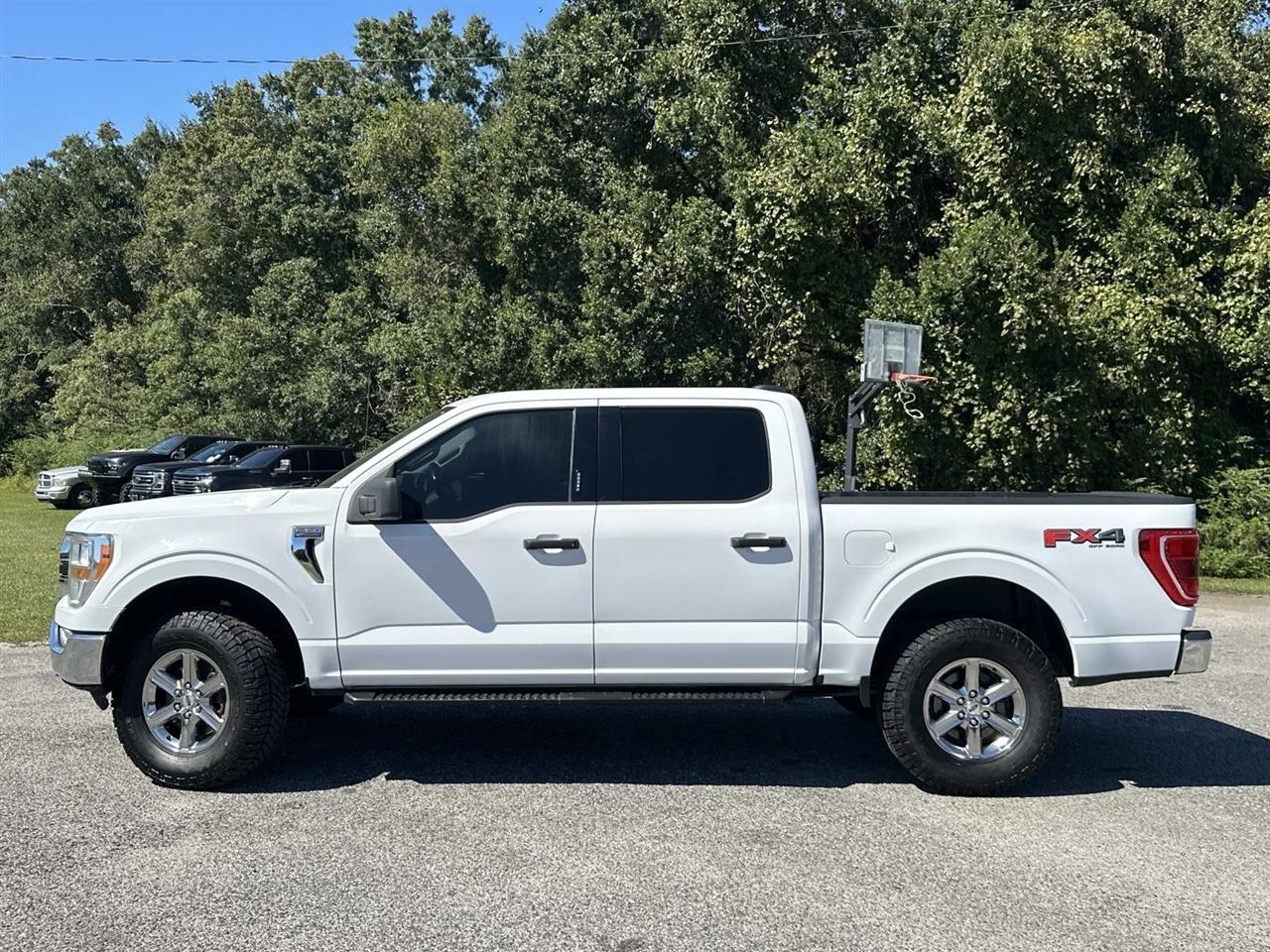 Ford F-150 4WD SuperCrew 139" XLT 2022