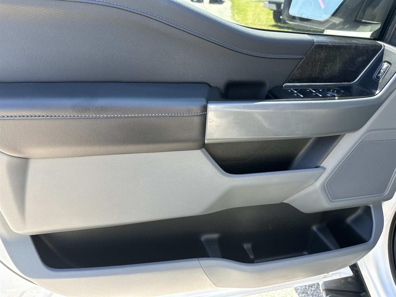 Ford F-150 4WD SuperCrew 139" XLT 2022