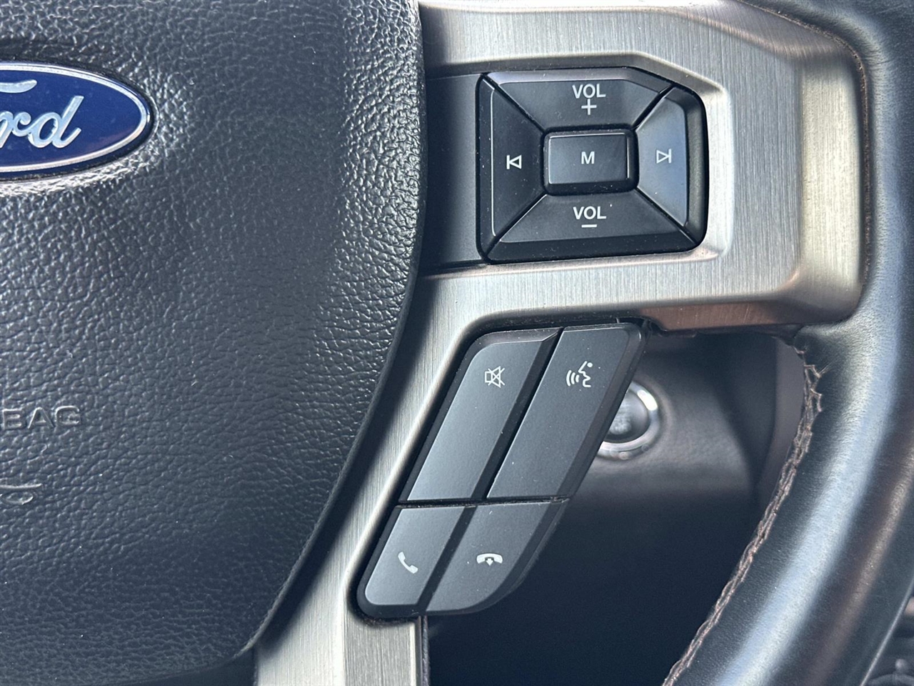 2021 Ford Super Duty F-350 SRW Platinum 4WD Crew Cab 6.75' Box