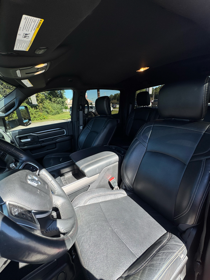 RAM 2500 Big Horn 4x4 Crew Cab 6'4" Box 2020 RAM 2500 Big Horn 4x4 Crew Cab 6'4" Box 2020