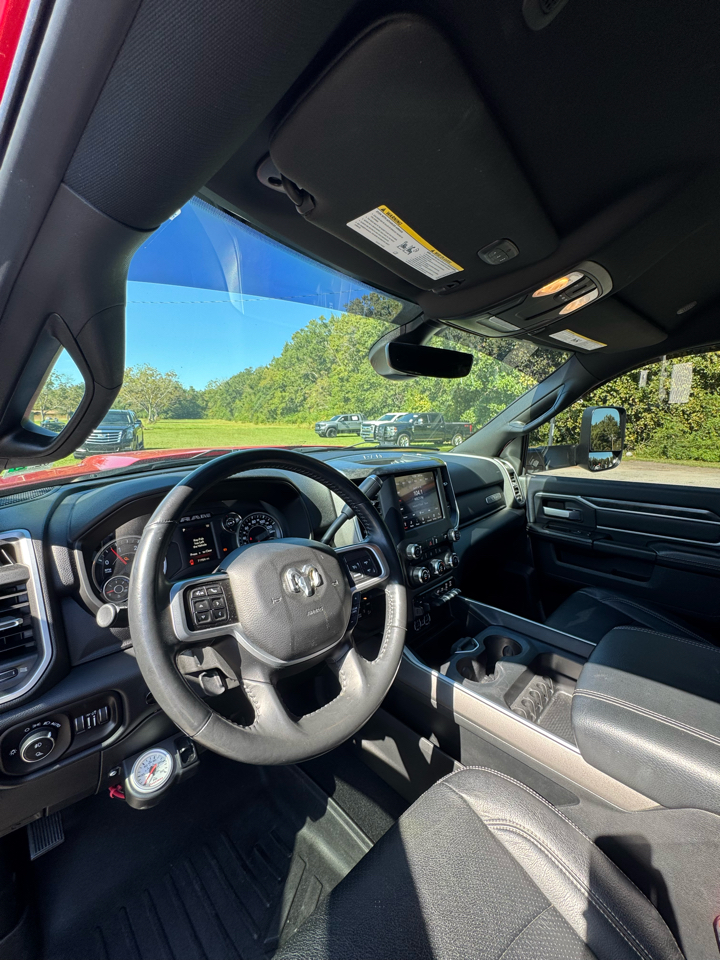 RAM 2500 Big Horn 4x4 Crew Cab 6'4" Box 2020 RAM 2500 Big Horn 4x4 Crew Cab 6'4" Box 2020