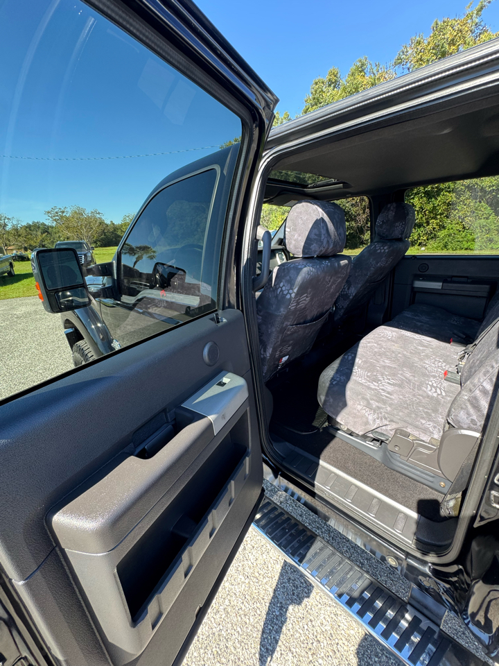 Ford Super Duty F-350 DRW 4WD Crew Cab 172" Lariat 2016 Ford Super Duty F-350 DRW 4WD Crew Cab 172" Lariat 2016