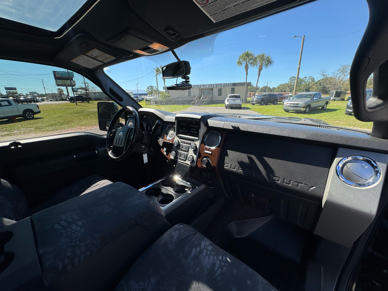 Ford Super Duty F-350 DRW 4WD Crew Cab 172" Lariat 2016 Ford Super Duty F-350 DRW 4WD Crew Cab 172" Lariat 2016