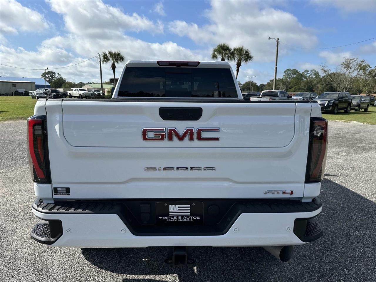GMC Sierra 2500HD 4WD Crew Cab 159" AT4 2024 GMC Sierra 2500HD 4WD Crew Cab 159" AT4 2024