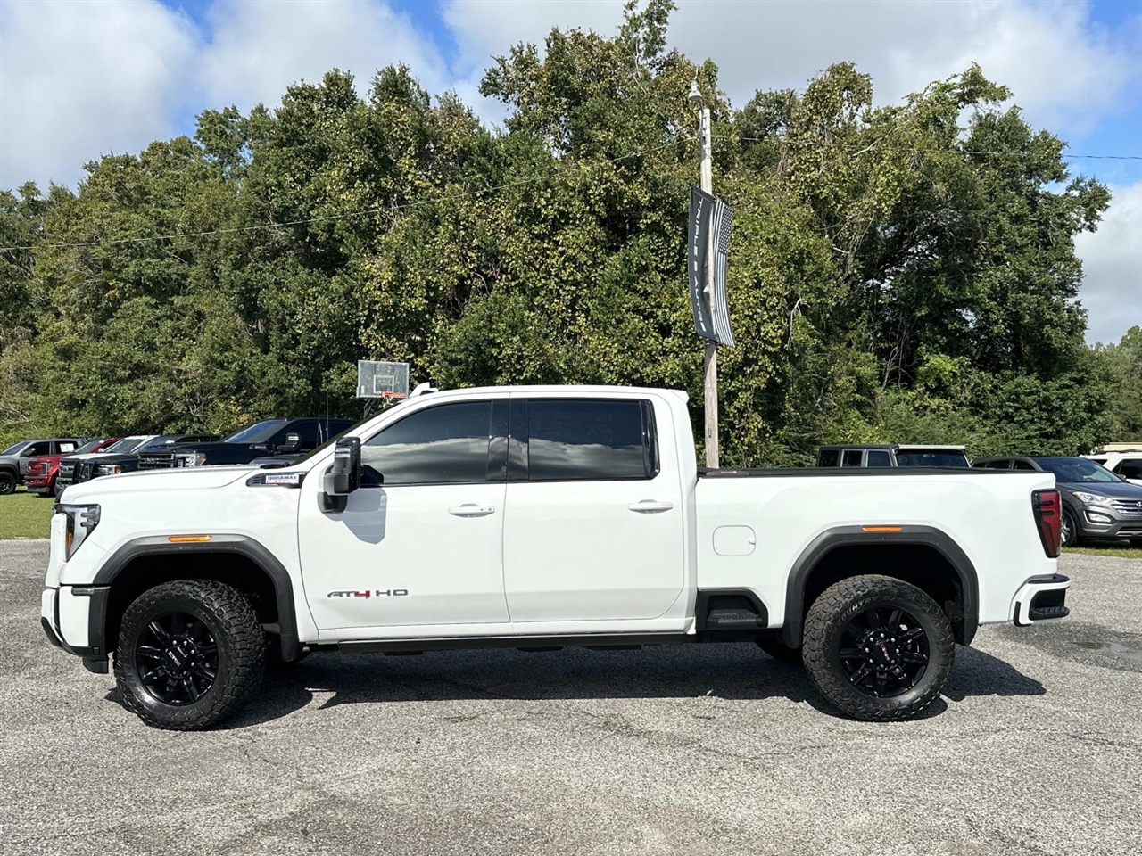 GMC Sierra 2500HD 4WD Crew Cab 159" AT4 2024 GMC Sierra 2500HD 4WD Crew Cab 159" AT4 2024