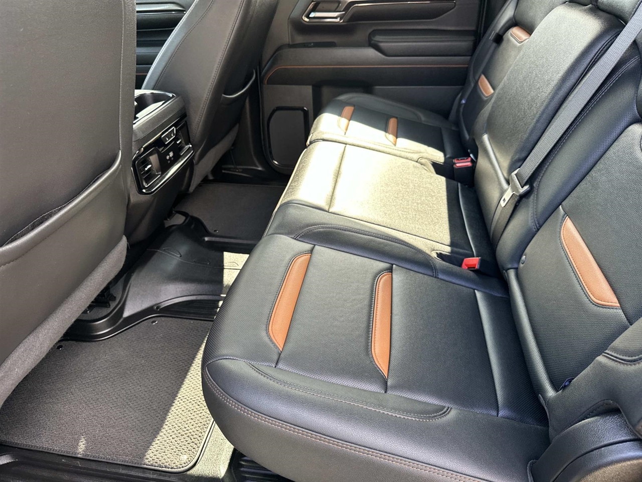 GMC Sierra 2500HD 4WD Crew Cab 159" AT4 2024 GMC Sierra 2500HD 4WD Crew Cab 159" AT4 2024