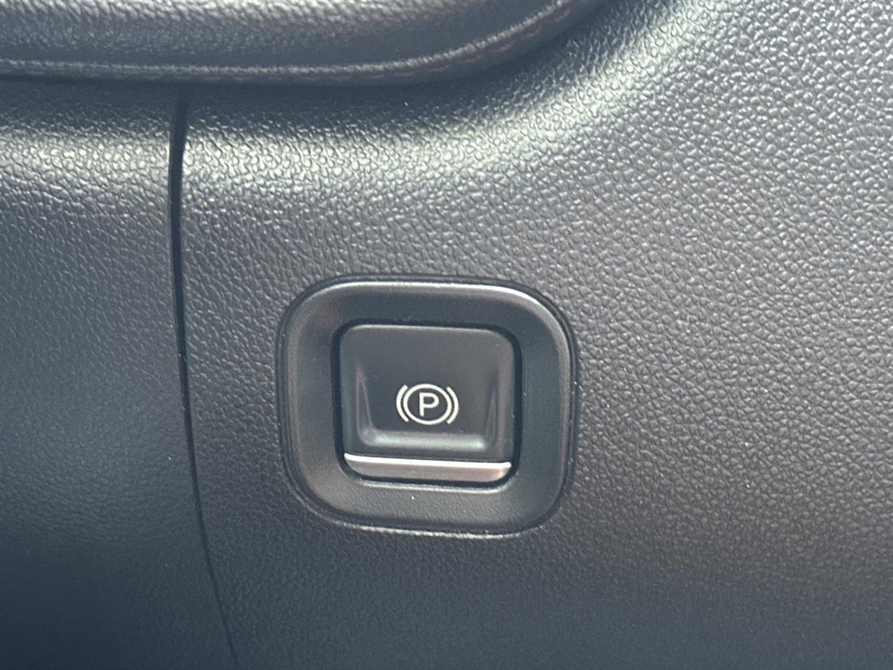 GMC Sierra 2500HD 4WD Crew Cab 159" AT4 2021 GMC Sierra 2500HD 4WD Crew Cab 159" AT4 2021