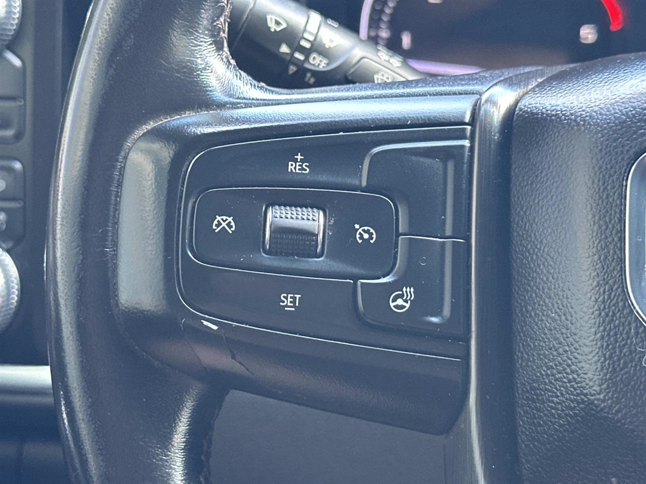 GMC Sierra 2500HD 4WD Crew Cab 159" AT4 2021 GMC Sierra 2500HD 4WD Crew Cab 159" AT4 2021