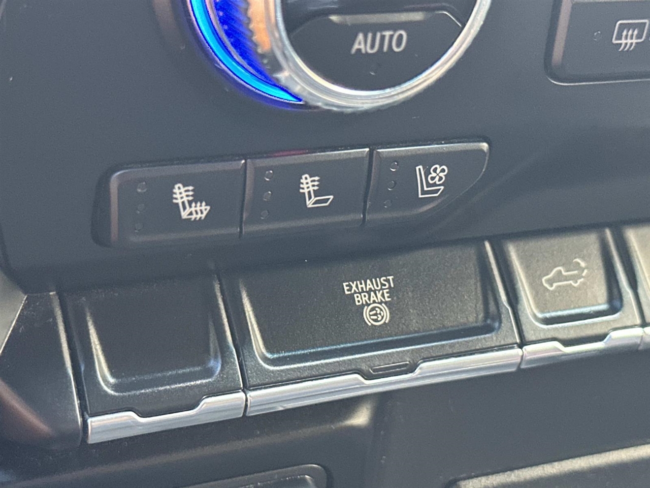 GMC Sierra 2500HD 4WD Crew Cab 159" AT4 2021 GMC Sierra 2500HD 4WD Crew Cab 159" AT4 2021