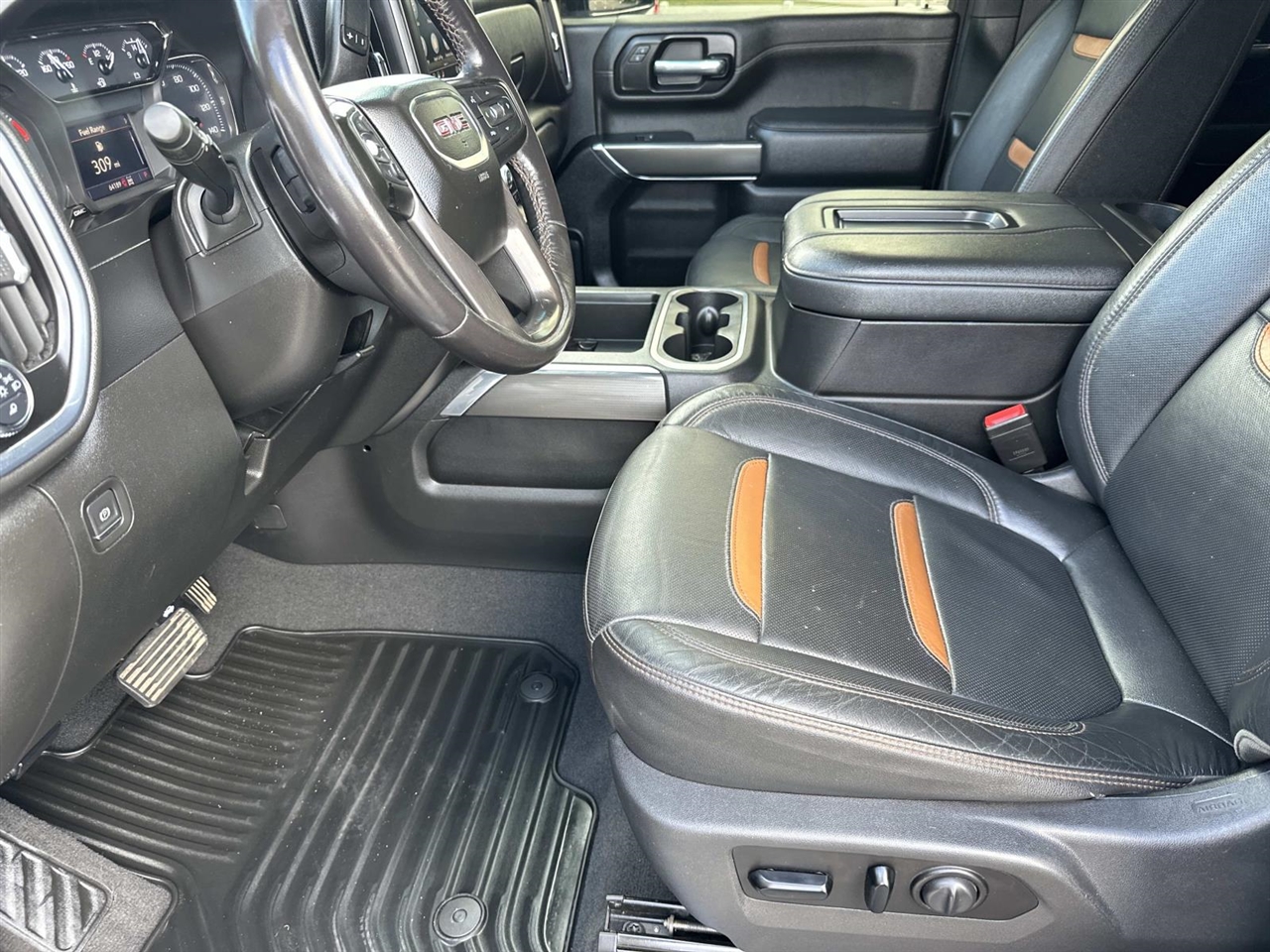 GMC Sierra 2500HD 4WD Crew Cab 159" AT4 2021 GMC Sierra 2500HD 4WD Crew Cab 159" AT4 2021