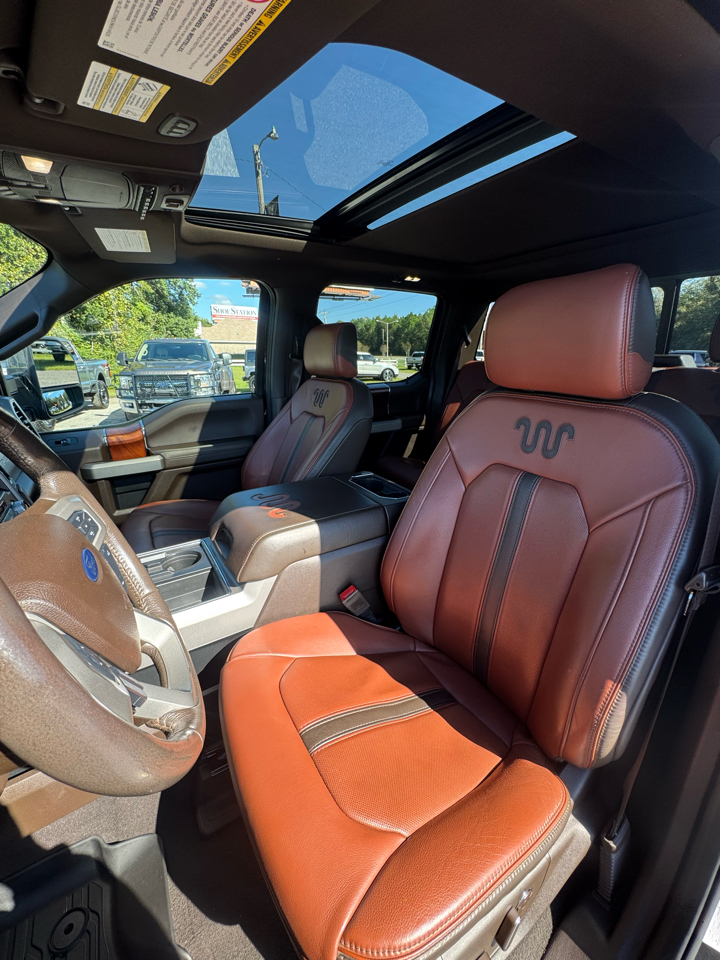 Ford Super Duty F-350 SRW 4WD Crew Cab 156" King Ranch 2019 Ford Super Duty F-350 SRW 4WD Crew Cab 156" King Ranch 2019