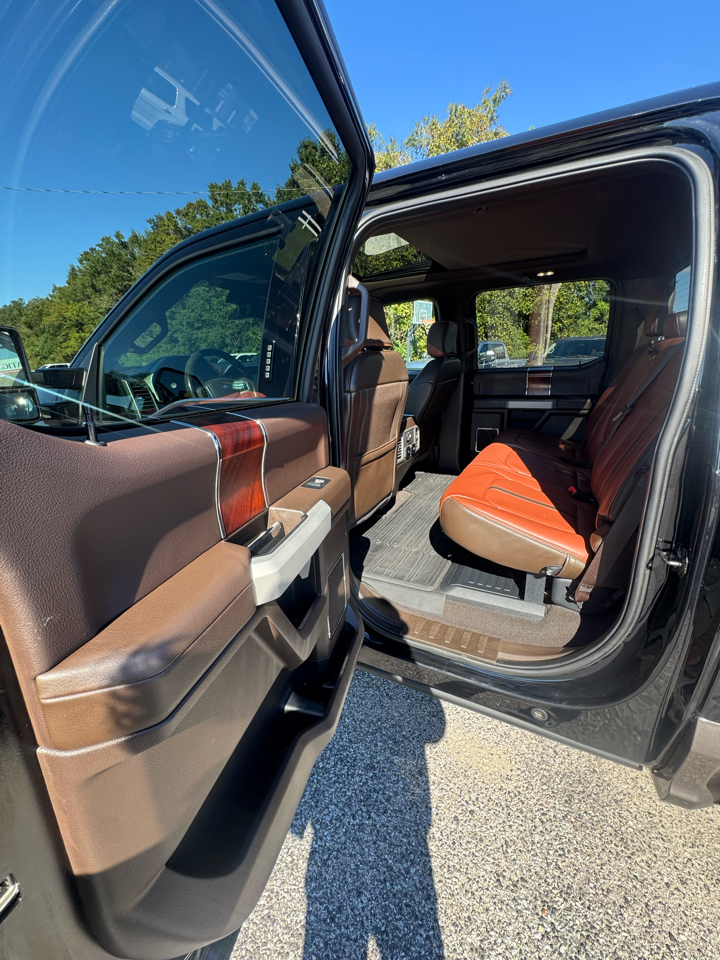 Ford Super Duty F-350 SRW 4WD Crew Cab 156" King Ranch 2019 Ford Super Duty F-350 SRW 4WD Crew Cab 156" King Ranch 2019