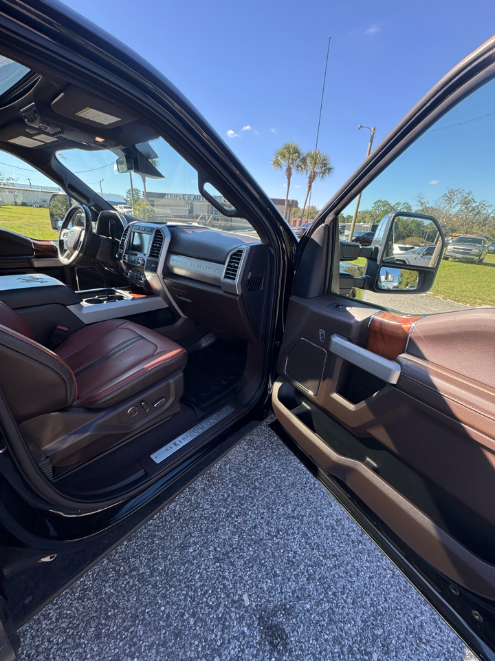Ford Super Duty F-350 SRW 4WD Crew Cab 156" King Ranch 2019 Ford Super Duty F-350 SRW 4WD Crew Cab 156" King Ranch 2019