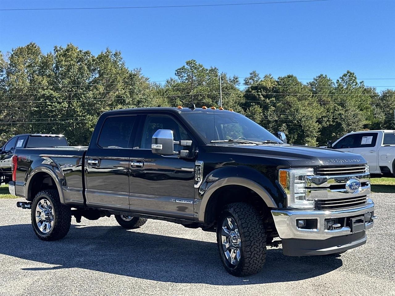 Ford Super Duty F-350 SRW 4WD Crew Cab 156" King Ranch 2019