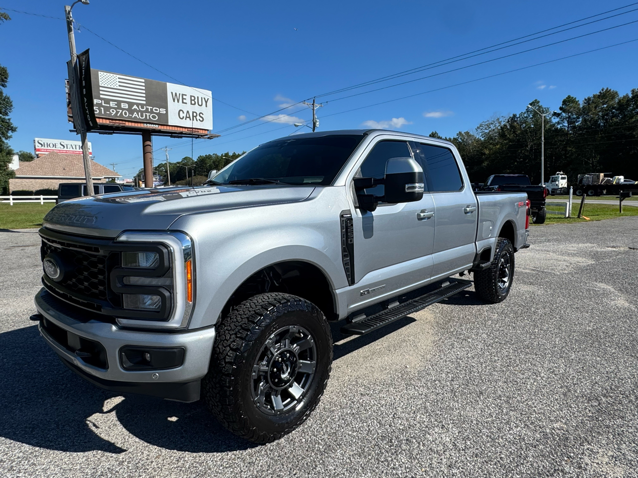 2023 Ford Super Duty F-250 SRW LARIAT 4WD Crew Cab 6.75' Box
