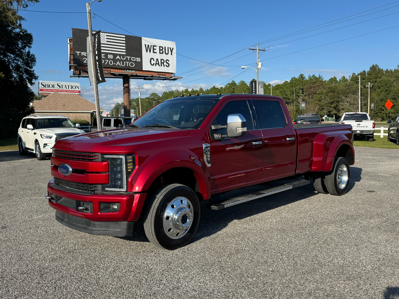 2017 Ford Super Duty F-450 DRW King Ranch 4WD Crew Cab 8' Box