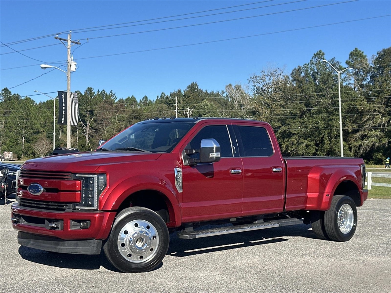 2017 Ford Super Duty F-450 DRW King Ranch 4WD Crew Cab 8' Box