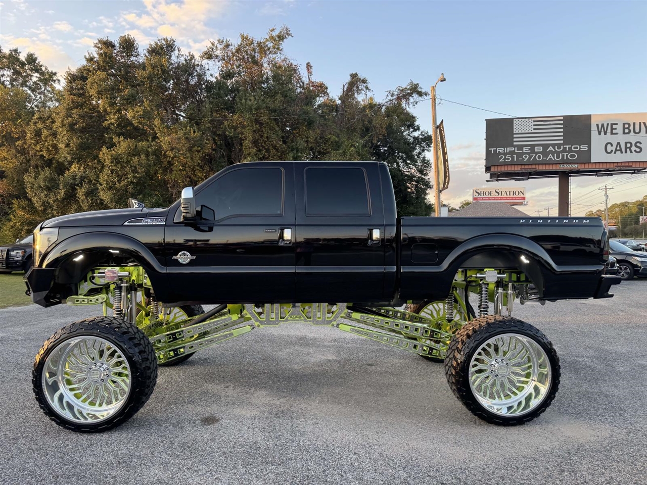 2016 Ford Super Duty F-350 SRW 4WD Crew Cab 156" Platinum