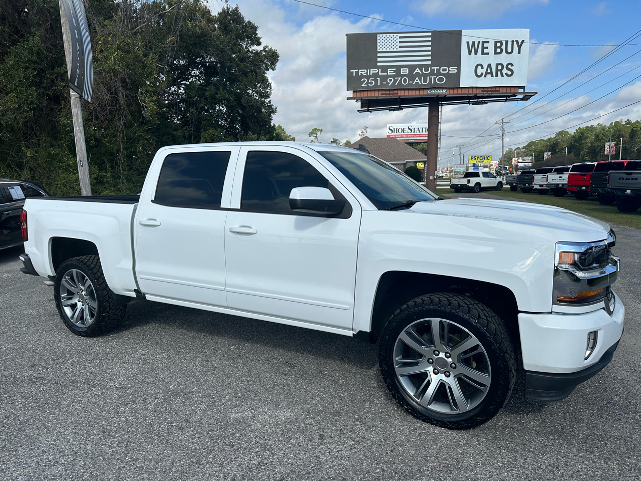 2018 Chevrolet Silverado 1500 2WD Crew Cab 143.5" LT w/1LT