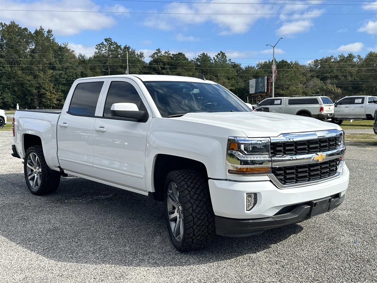 Chevrolet Silverado 1500 2WD Crew Cab 143.5" LT w/1LT 2018