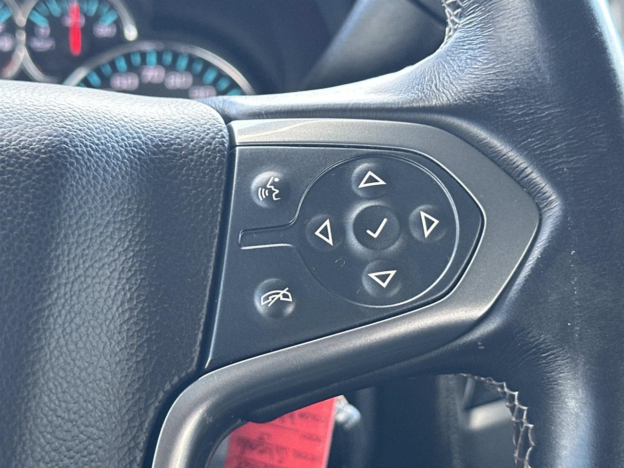 Chevrolet Silverado 1500 2WD Crew Cab 143.5" LT w/1LT 2018