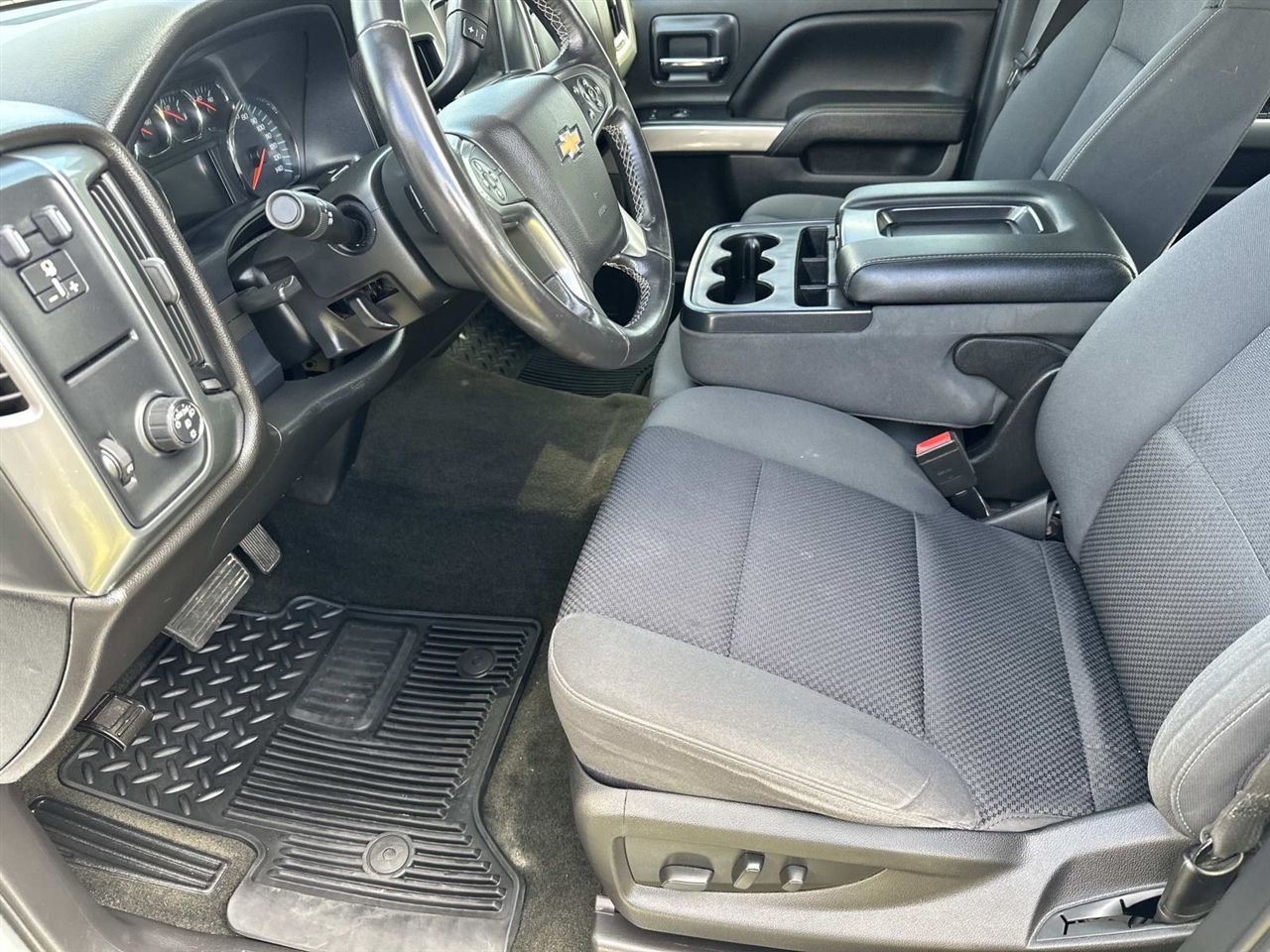 Chevrolet Silverado 1500 2WD Crew Cab 143.5" LT w/1LT 2018