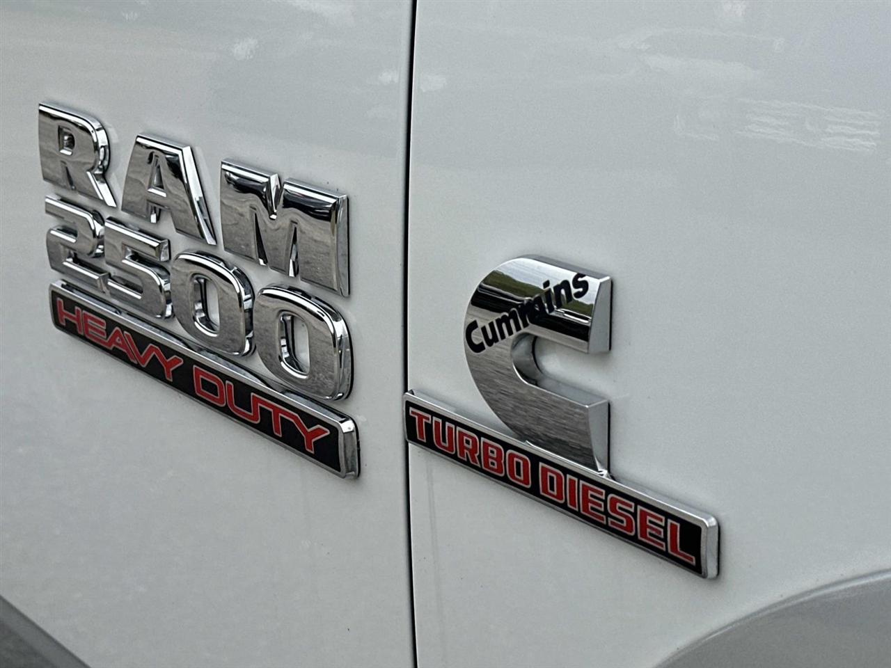 RAM 2500 4WD Mega Cab 160.5" Laramie 2013