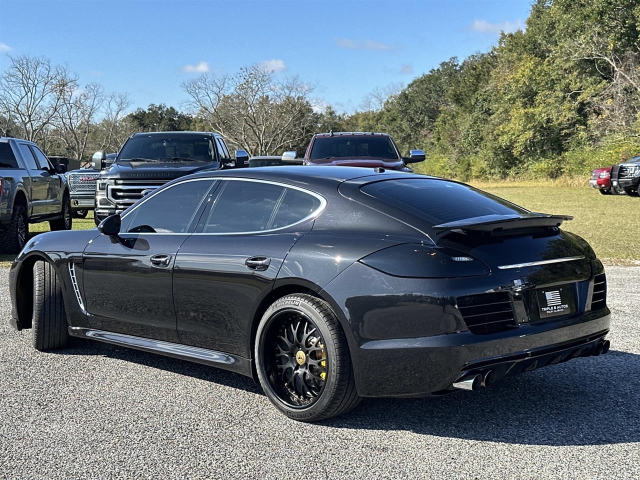 Porsche Panamera 4dr HB Turbo 2010