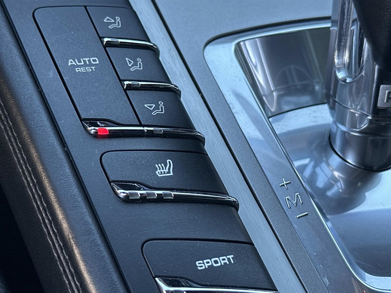 Porsche Panamera 4dr HB Turbo 2010