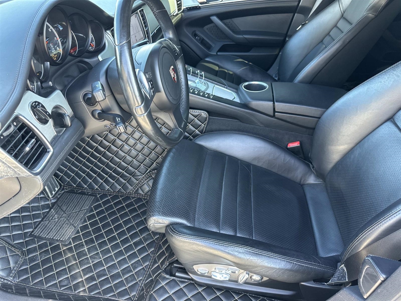 Porsche Panamera 4dr HB Turbo 2010