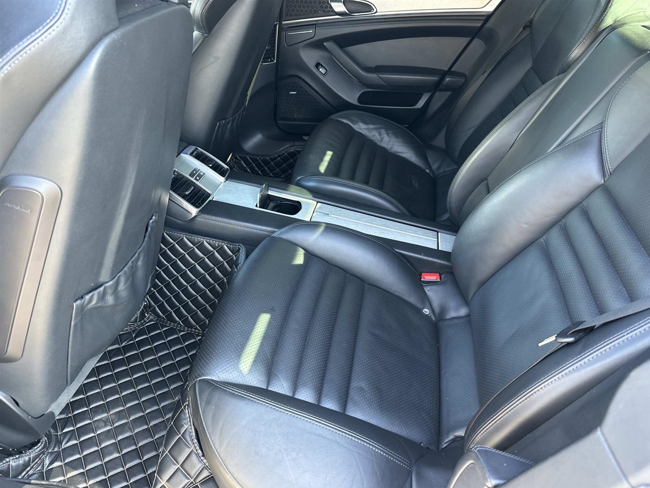 Porsche Panamera 4dr HB Turbo 2010