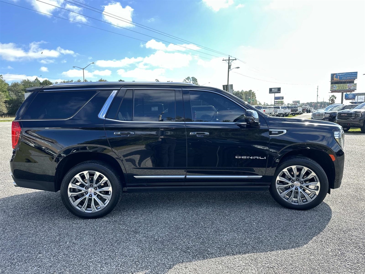 GMC Yukon 2WD 4dr Denali 2022