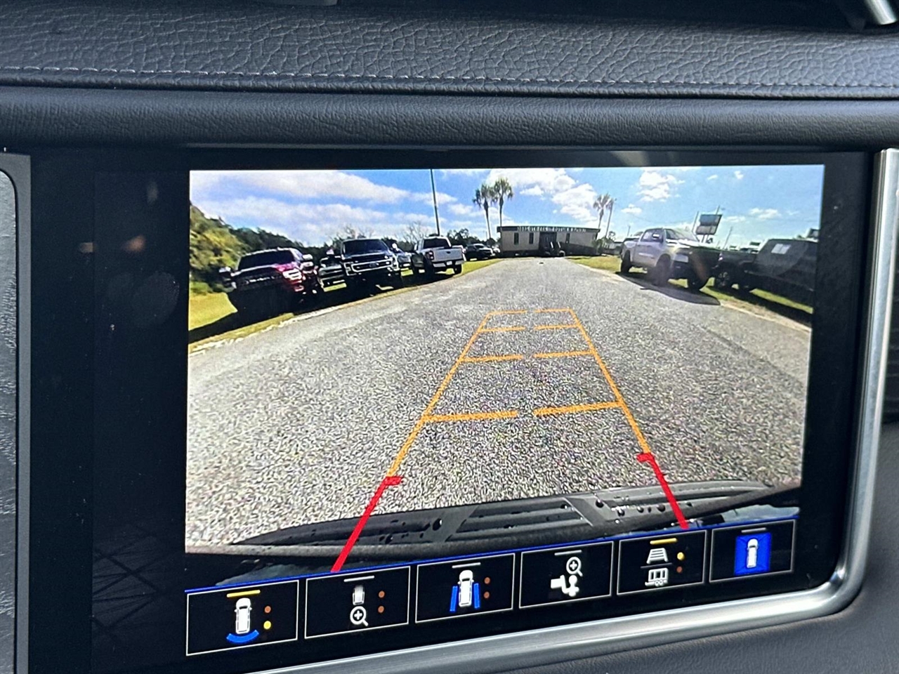 GMC Yukon 2WD 4dr Denali 2022