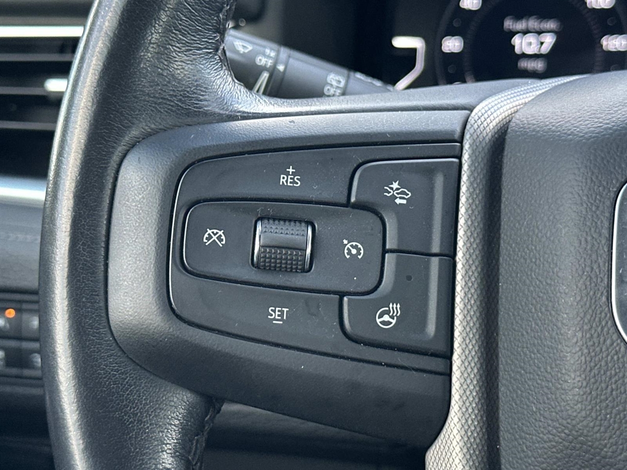 GMC Yukon 2WD 4dr Denali 2022