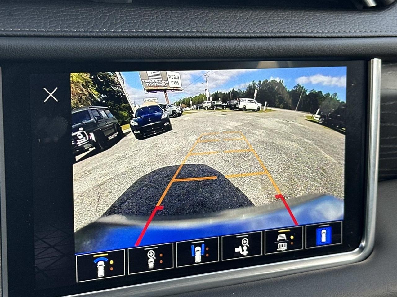 GMC Yukon 2WD 4dr Denali 2022