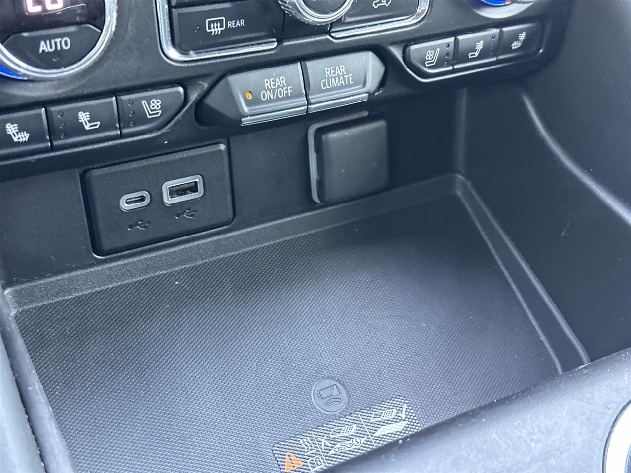 GMC Yukon 2WD 4dr SLT 2021