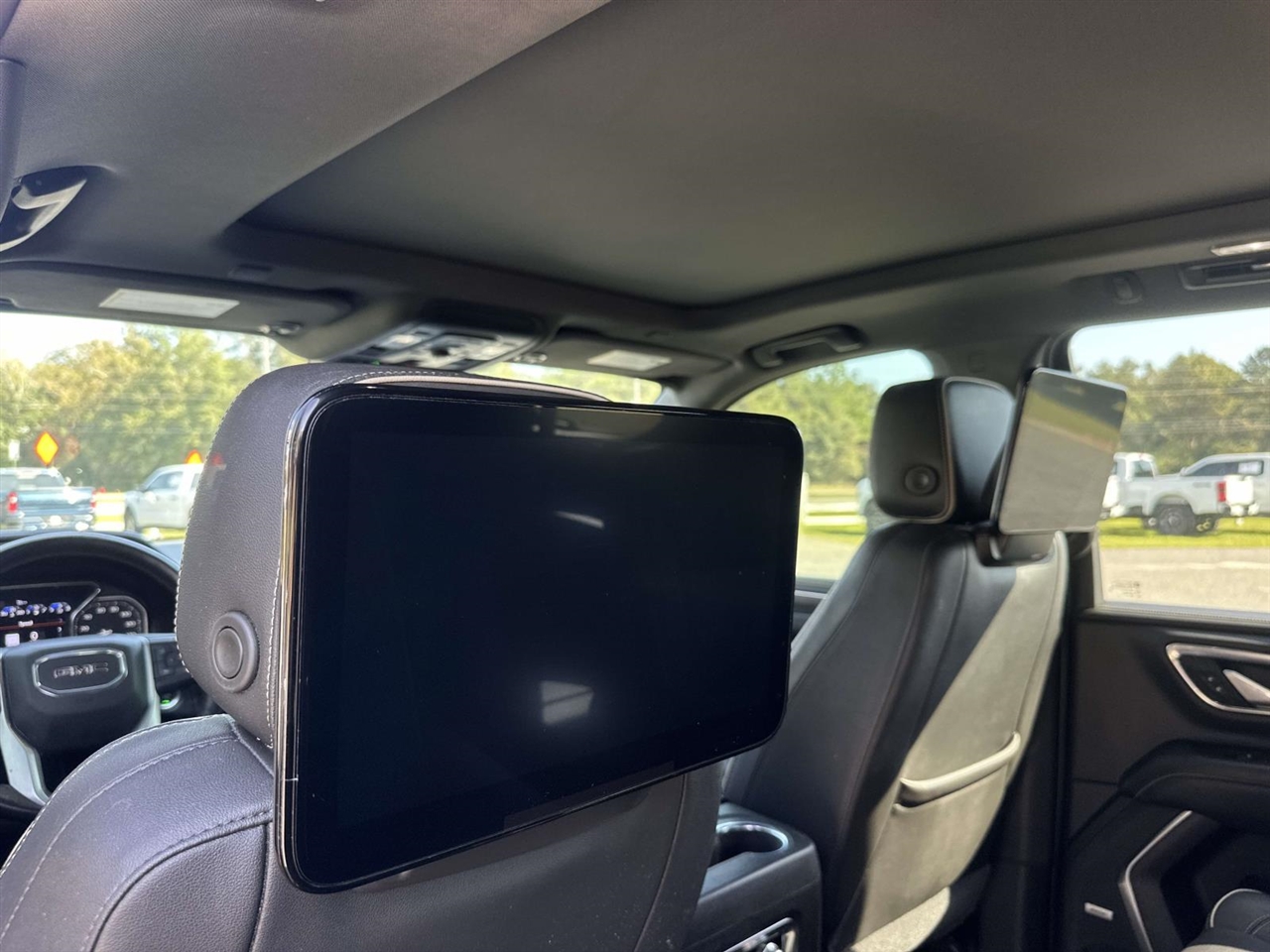 GMC Yukon 2WD 4dr SLT 2021