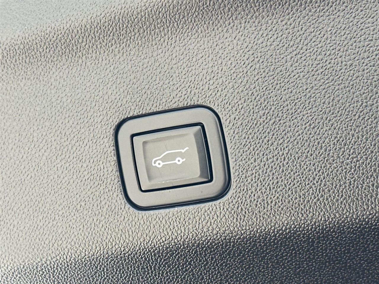 GMC Yukon 2WD 4dr SLT 2021