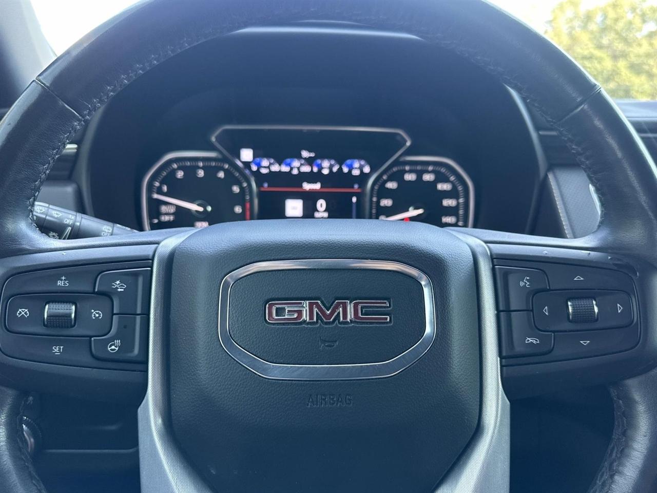 GMC Yukon 2WD 4dr SLT 2021