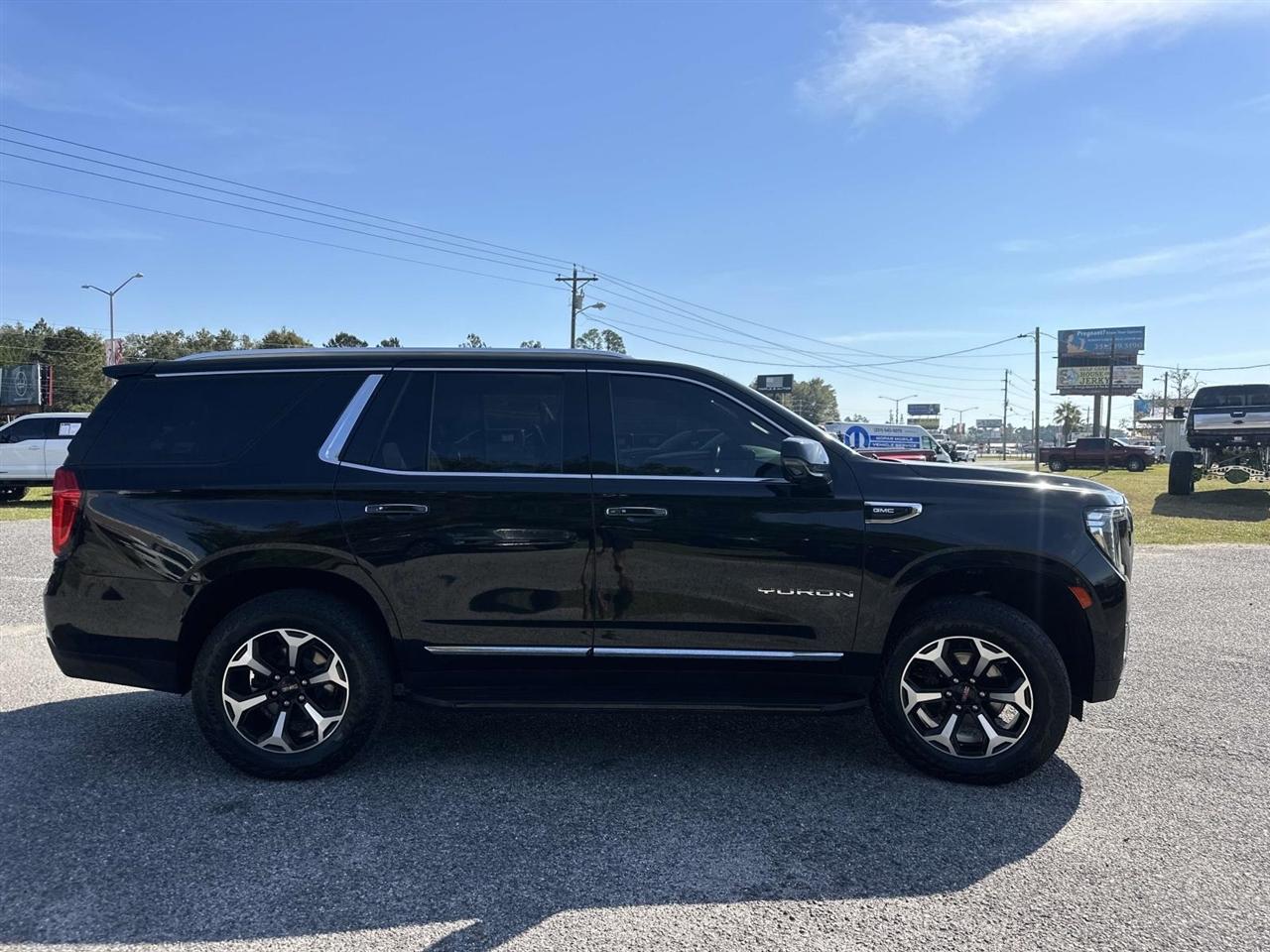 GMC Yukon 2WD 4dr SLT 2021