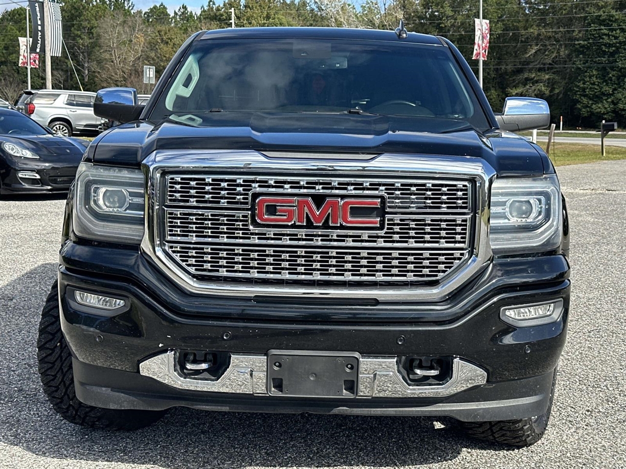 GMC Sierra 1500 4WD Crew Cab 143.5" Denali 2018