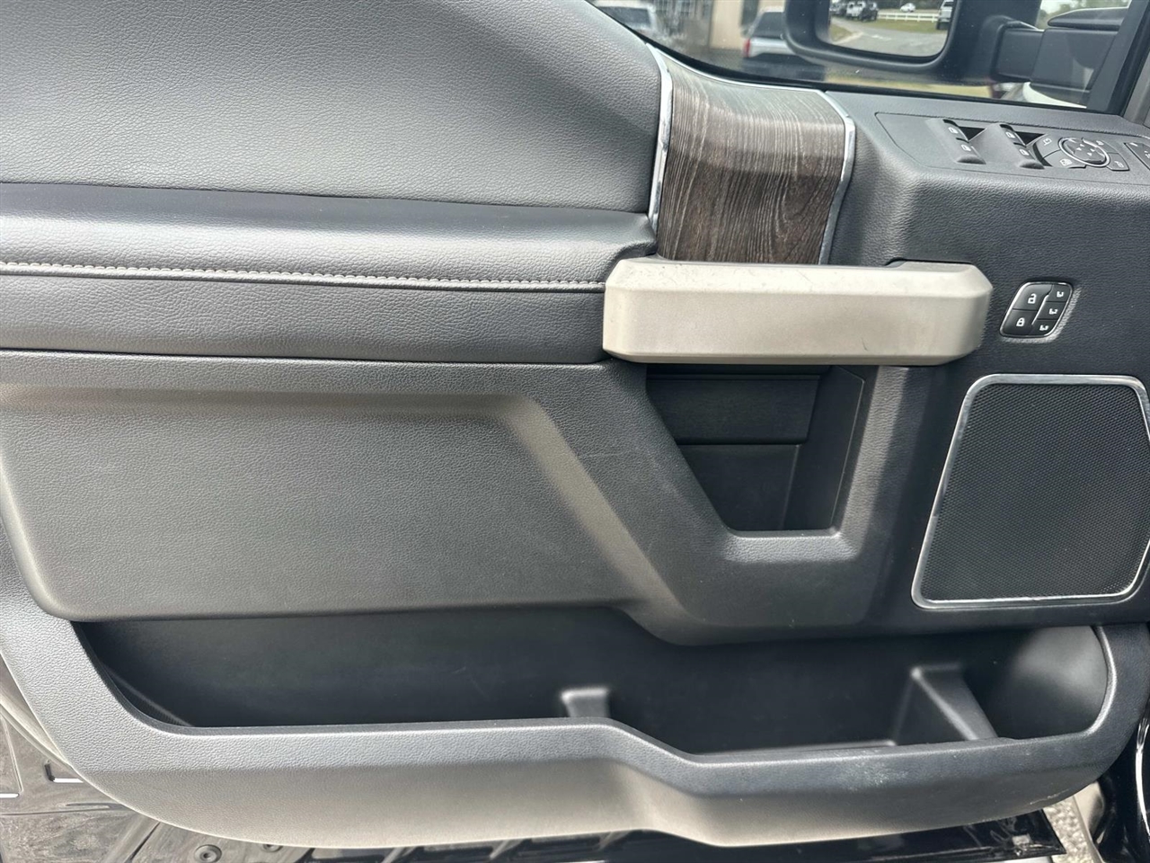 Ford Super Duty F-250 SRW Lariat 4WD Crew Cab 6.75' Box 2020