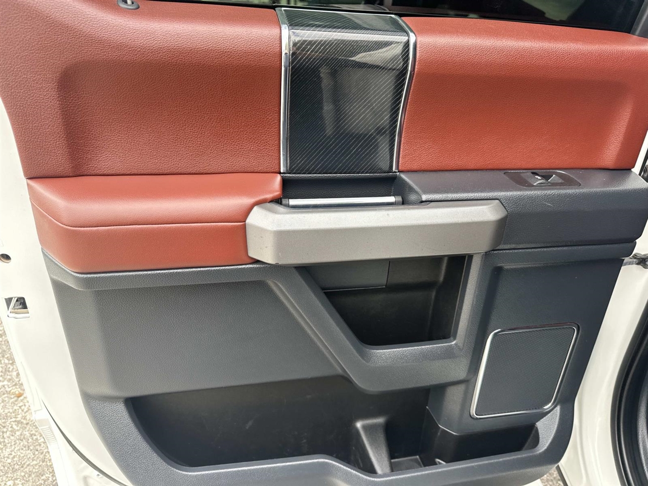 Ford Super Duty F-250 SRW Platinum 4WD Crew Cab 6.75' Box 2022