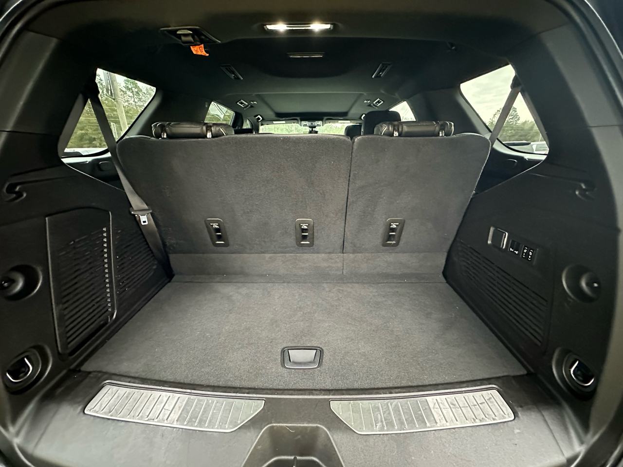 Chevrolet Tahoe 4WD 4dr Premier 2021