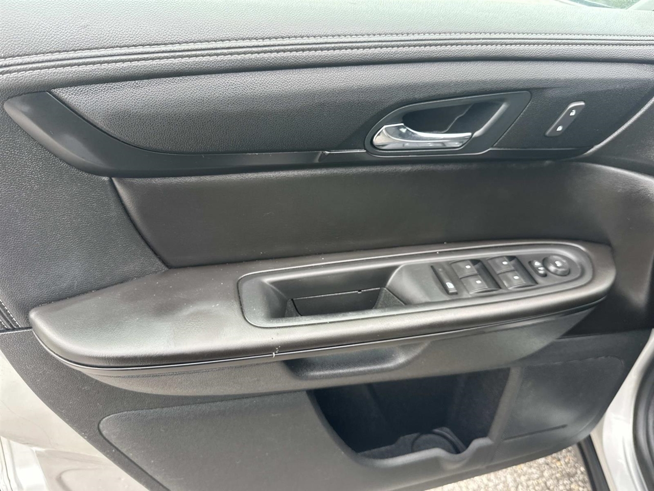 Chevrolet Traverse FWD 4dr LT w/1LT 2017