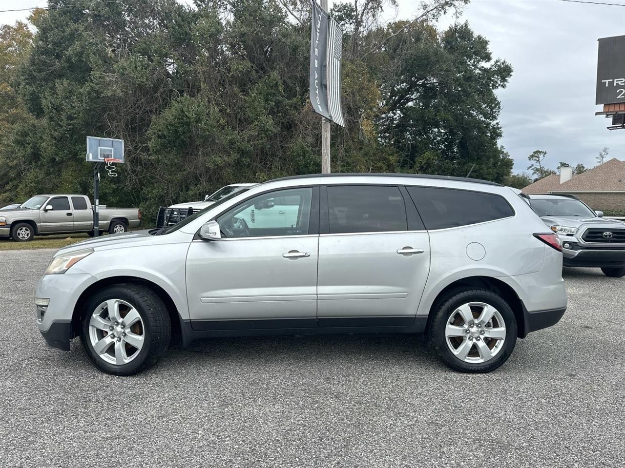 Chevrolet Traverse FWD 4dr LT w/1LT 2017