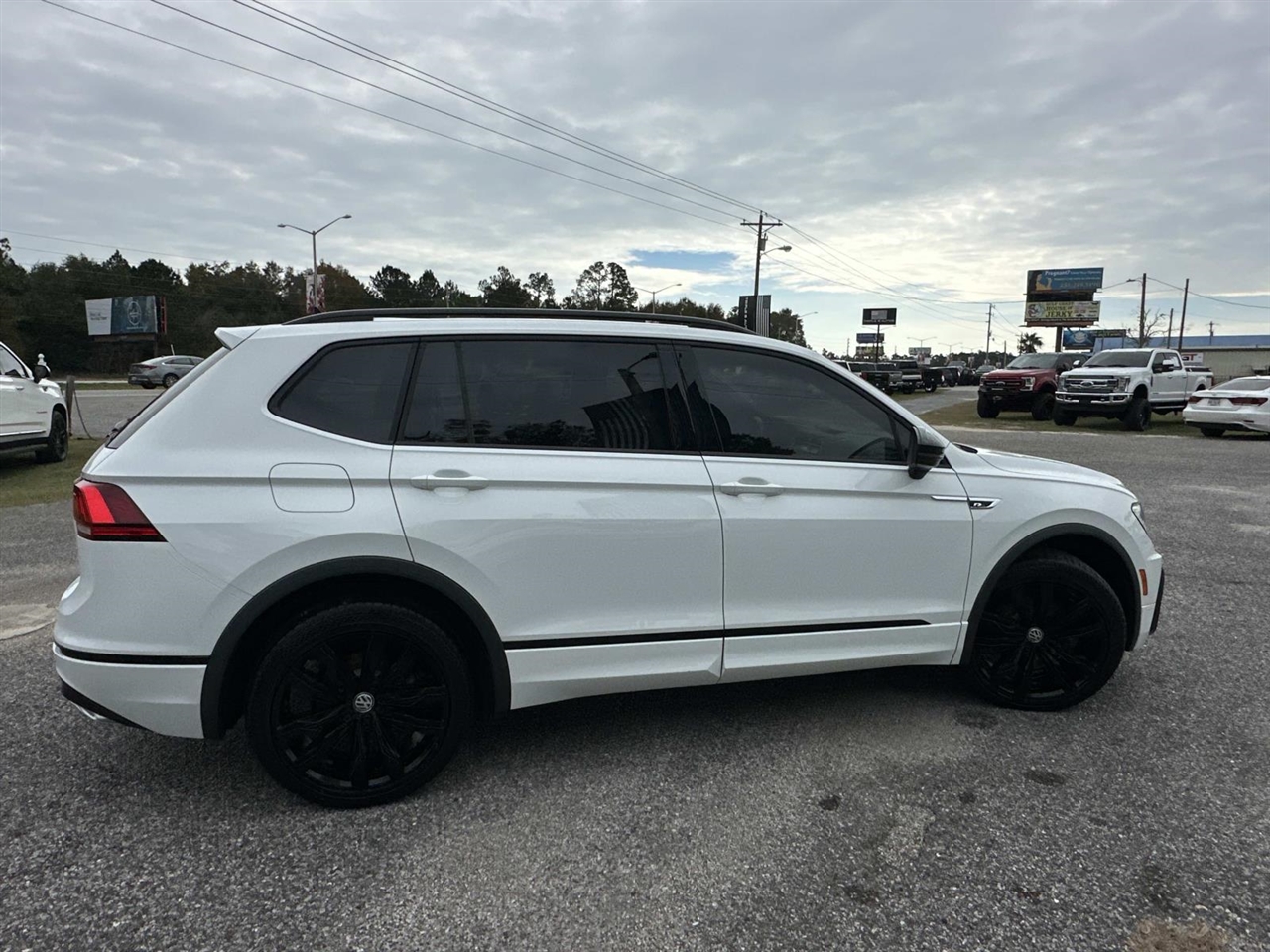 Volkswagen Tiguan 2.0T SE R-Line Black FWD 2021