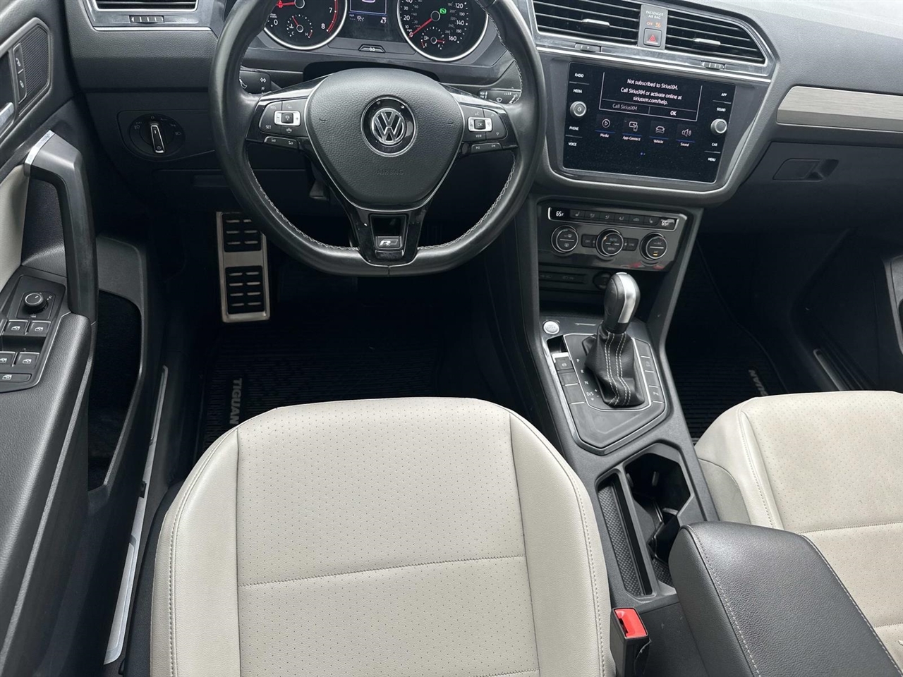 Volkswagen Tiguan 2.0T SE R-Line Black FWD 2021